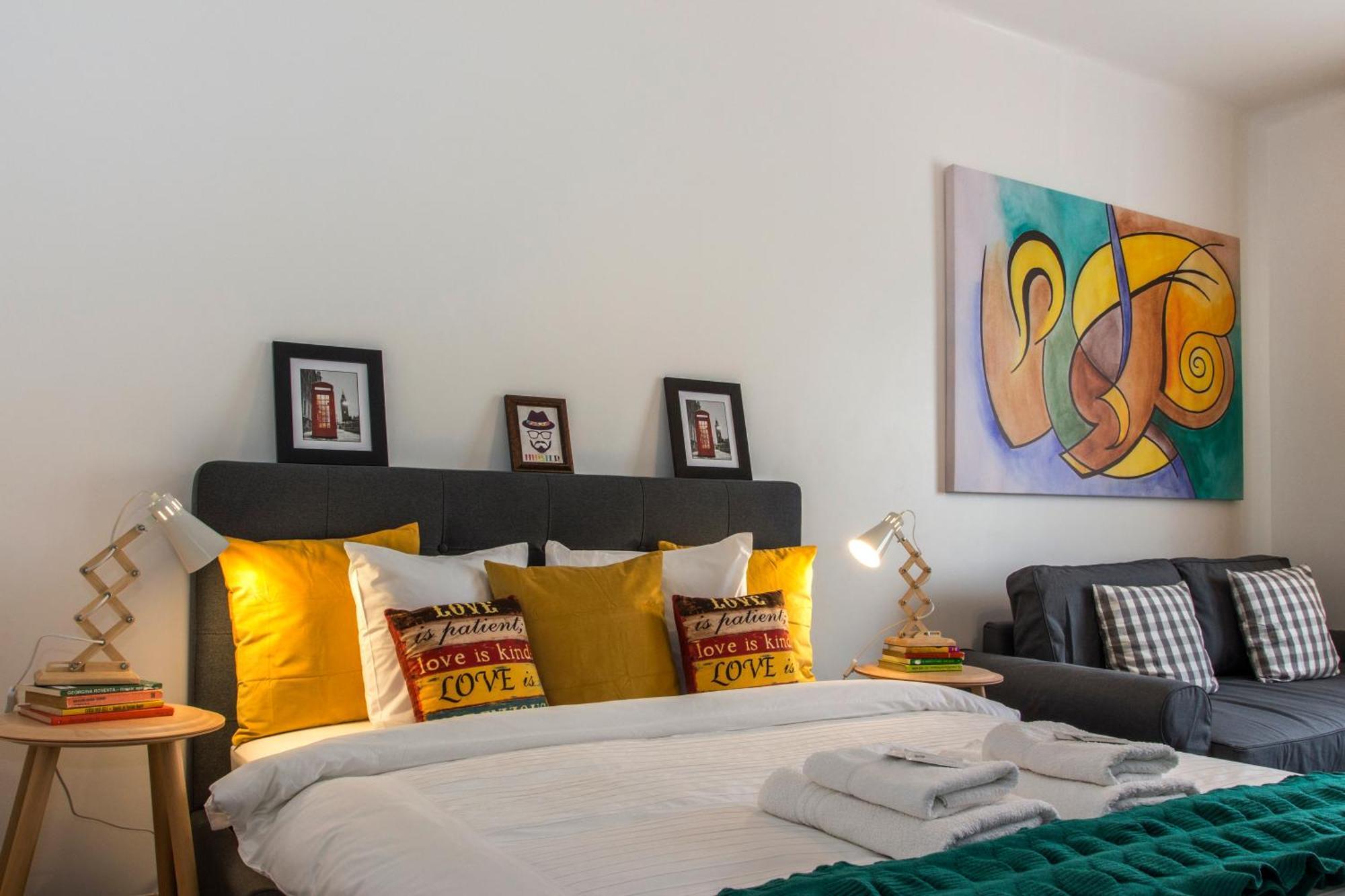 Old Town Premium Apartment By Mrg Bukarest Exterior foto